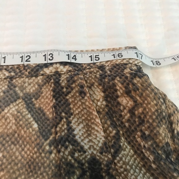 Jaclyn Smith Women’s Snakeskin Skirt - Picture 5 of 6